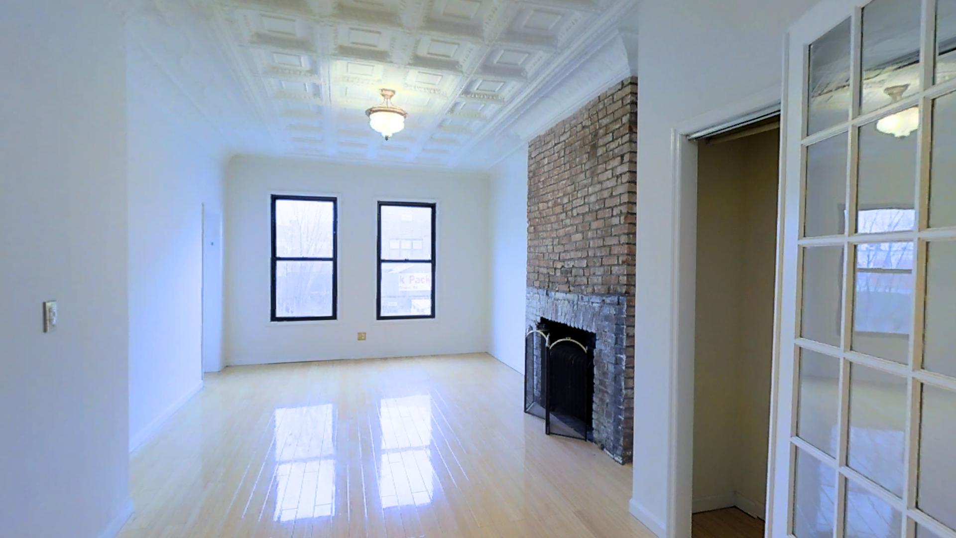 Williamsburg 3 Bedroom Apartment for Rent (2+ Small Room)