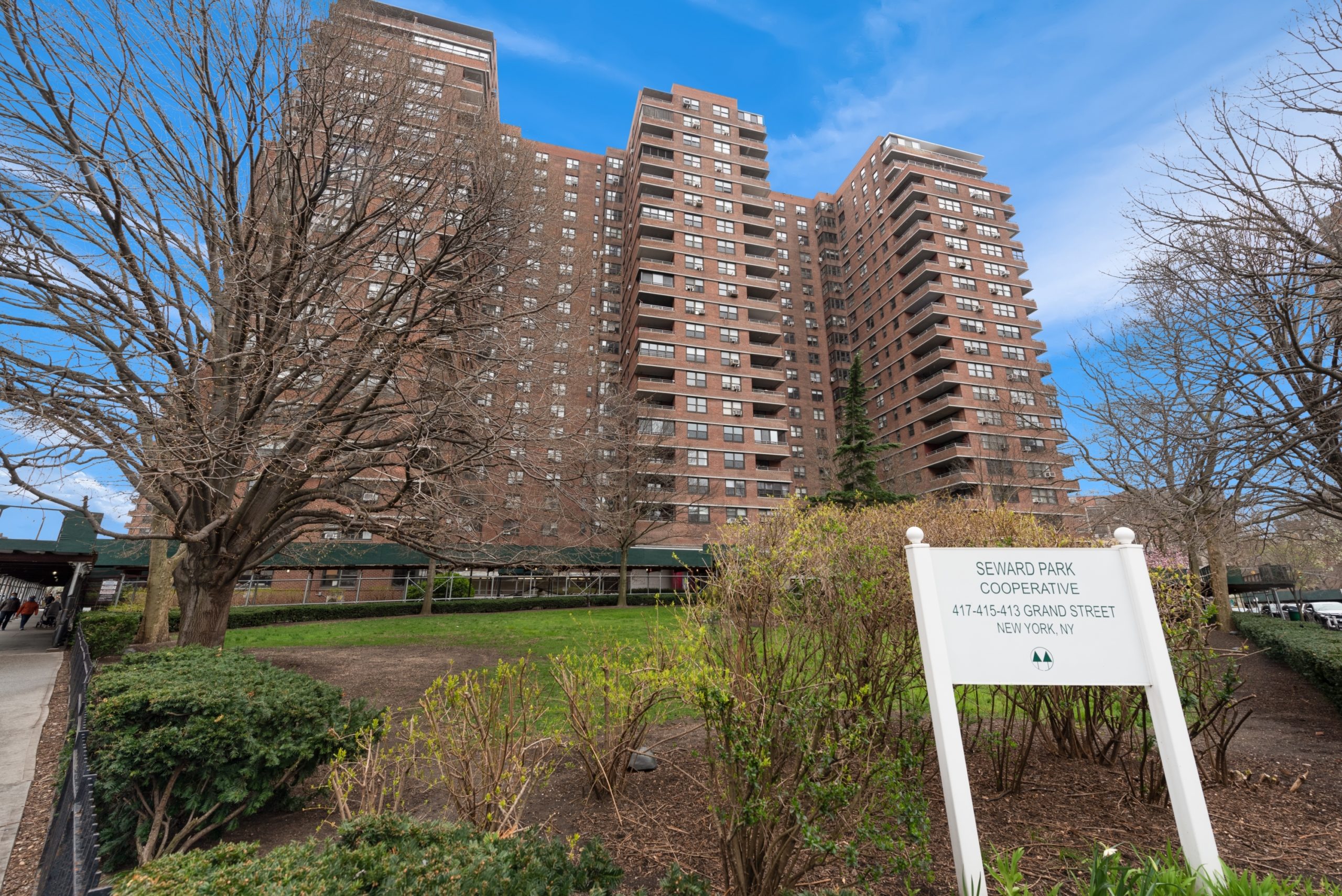 3lftn apartment ラグ