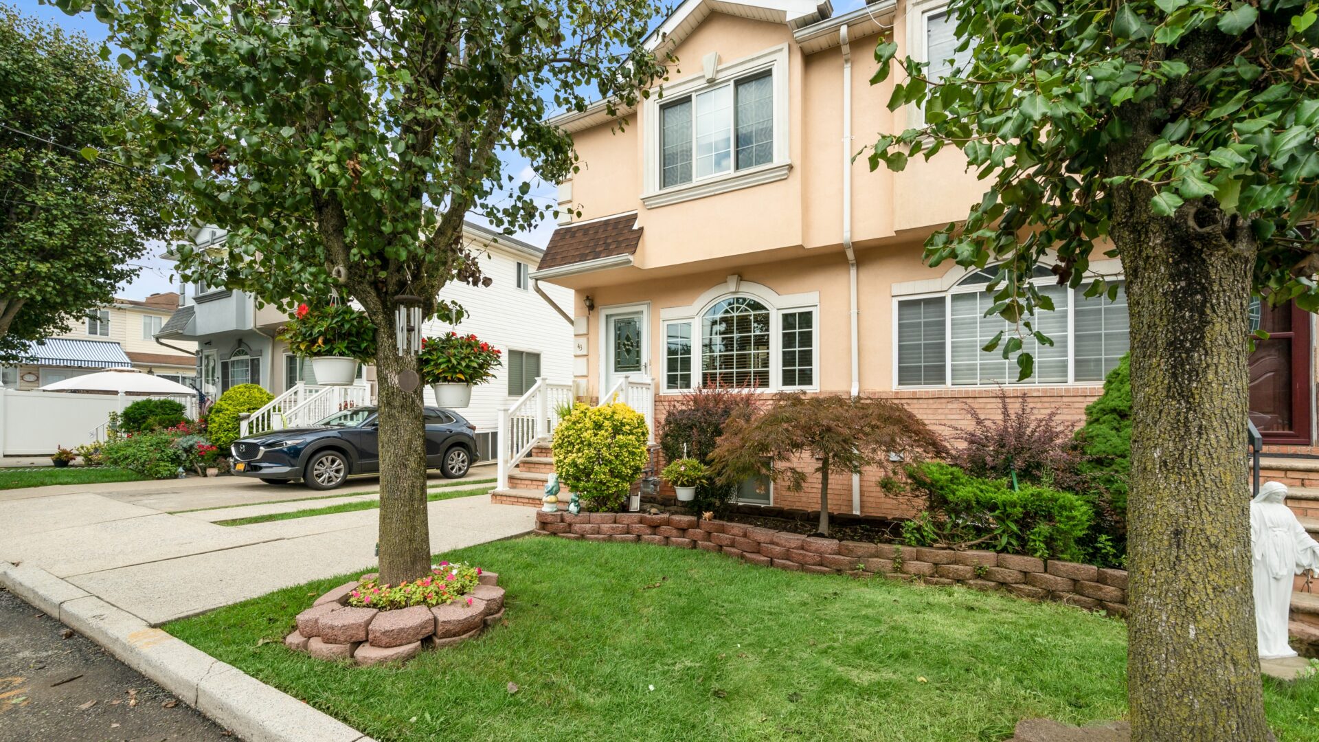 To 43 Crabtree Avenue in Rossville, Staten Island